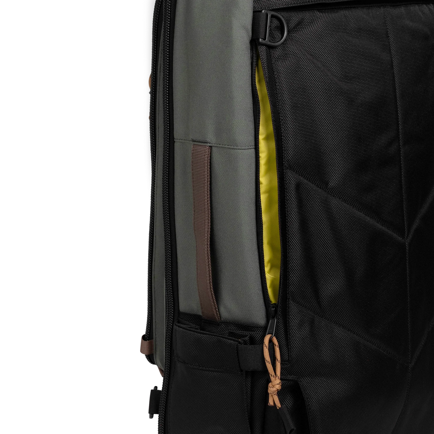 Side detail pocket view of Global Travel Bag 40L in "Woodland / Forest"