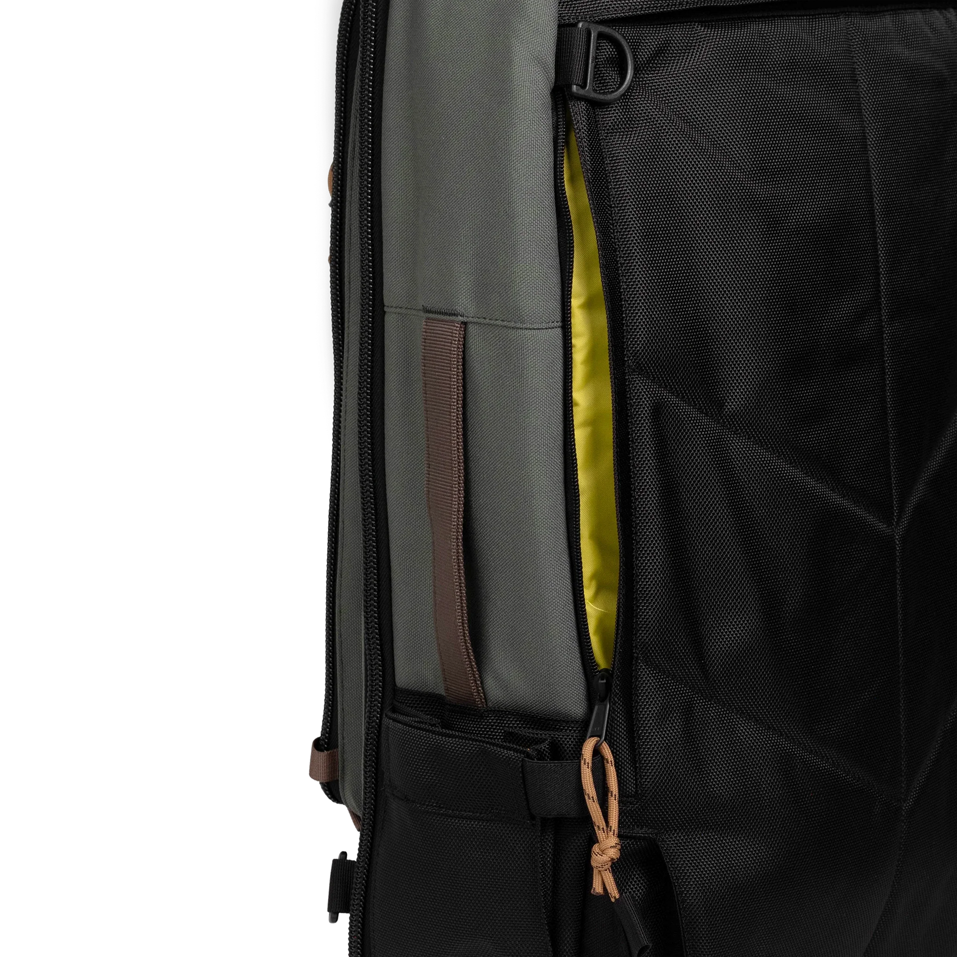 Side detail pocket view of Global Travel Bag 40L in "Woodland / Forest"